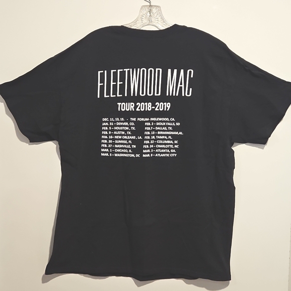 Fleetwood Mac Black Short sleeve concert tee Tour 2018 - 2019 Your City Here XL - Picture 3 of 6